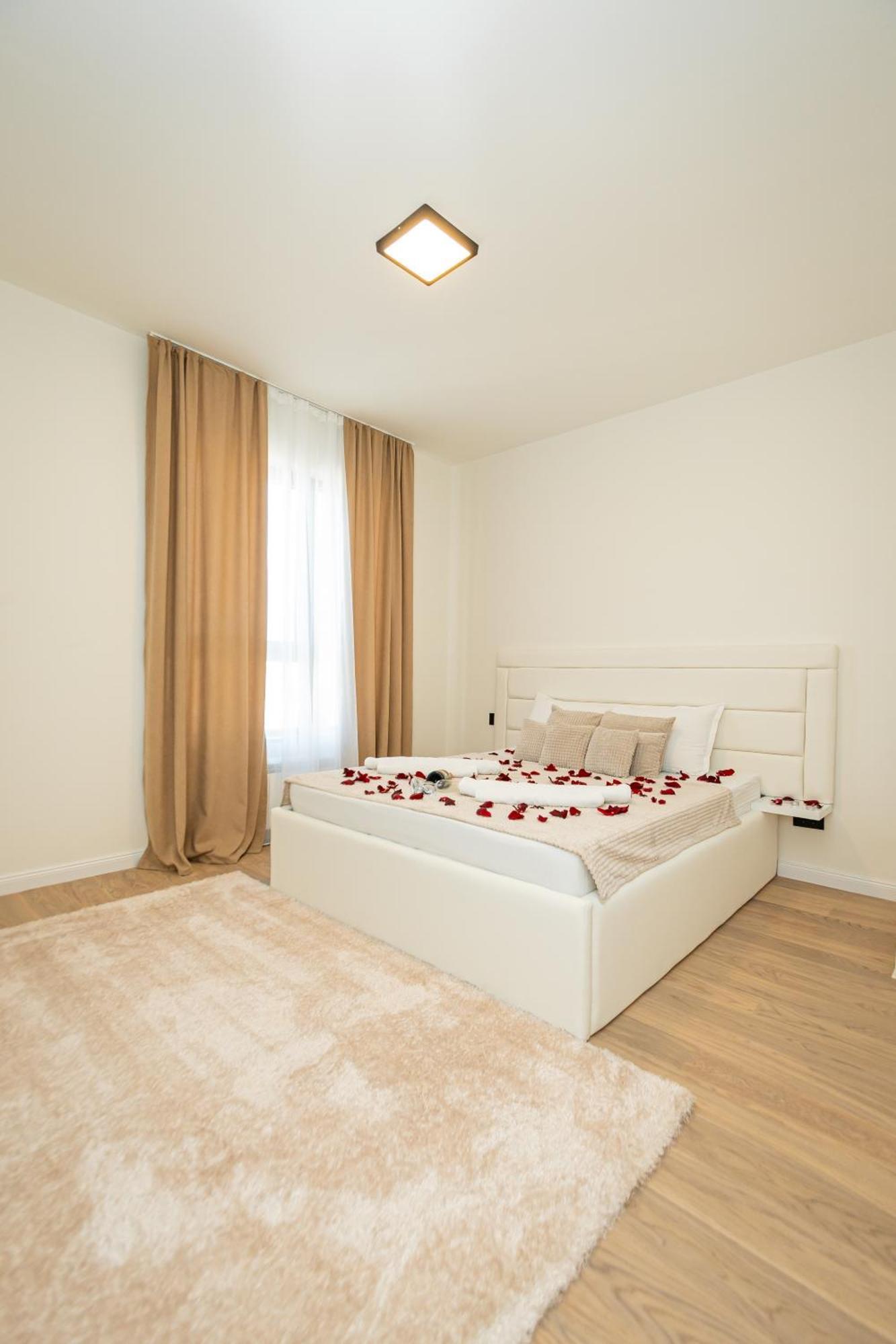 Appartamento Sinfonia Lux 1205-1 Sajmiste Esterno foto